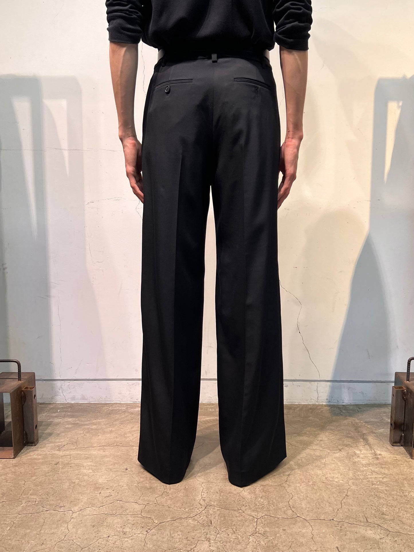 SCHEDAR / ZIPPED WOOL TROUSERS in BLACK