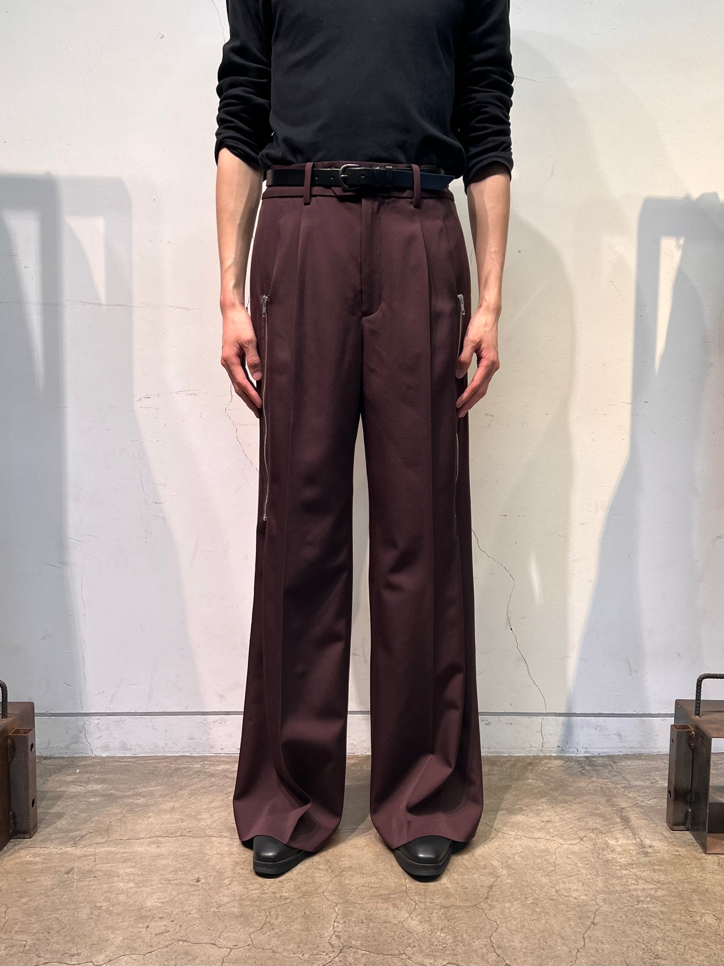 SCHEDAR ZIPPED WOOL TROUSERS in BROWN