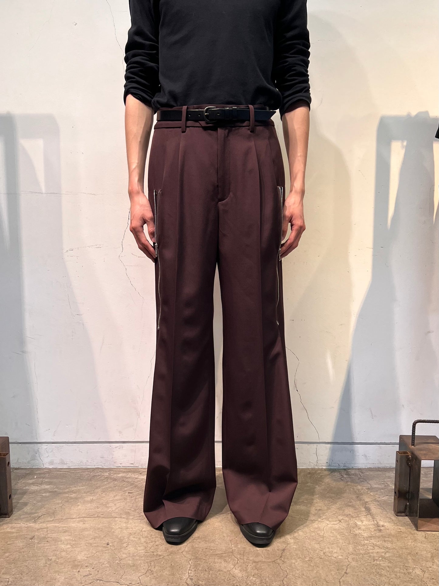 SCHEDAR ZIPPED WOOL TROUSERS in BROWN