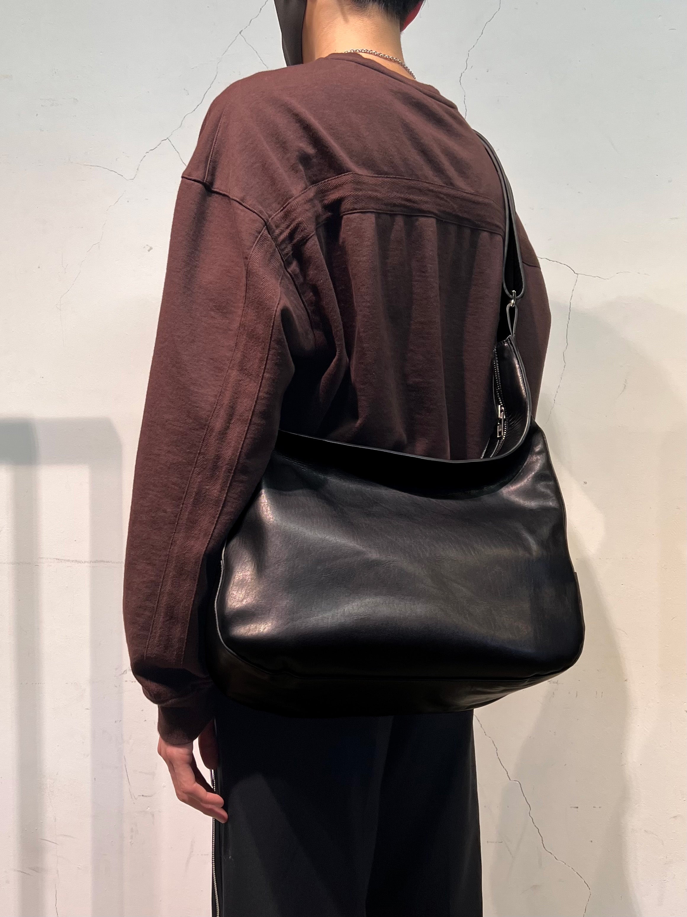 ARC LEATHER SHOULDER BAG / HIBIKI NAKAMINAMI