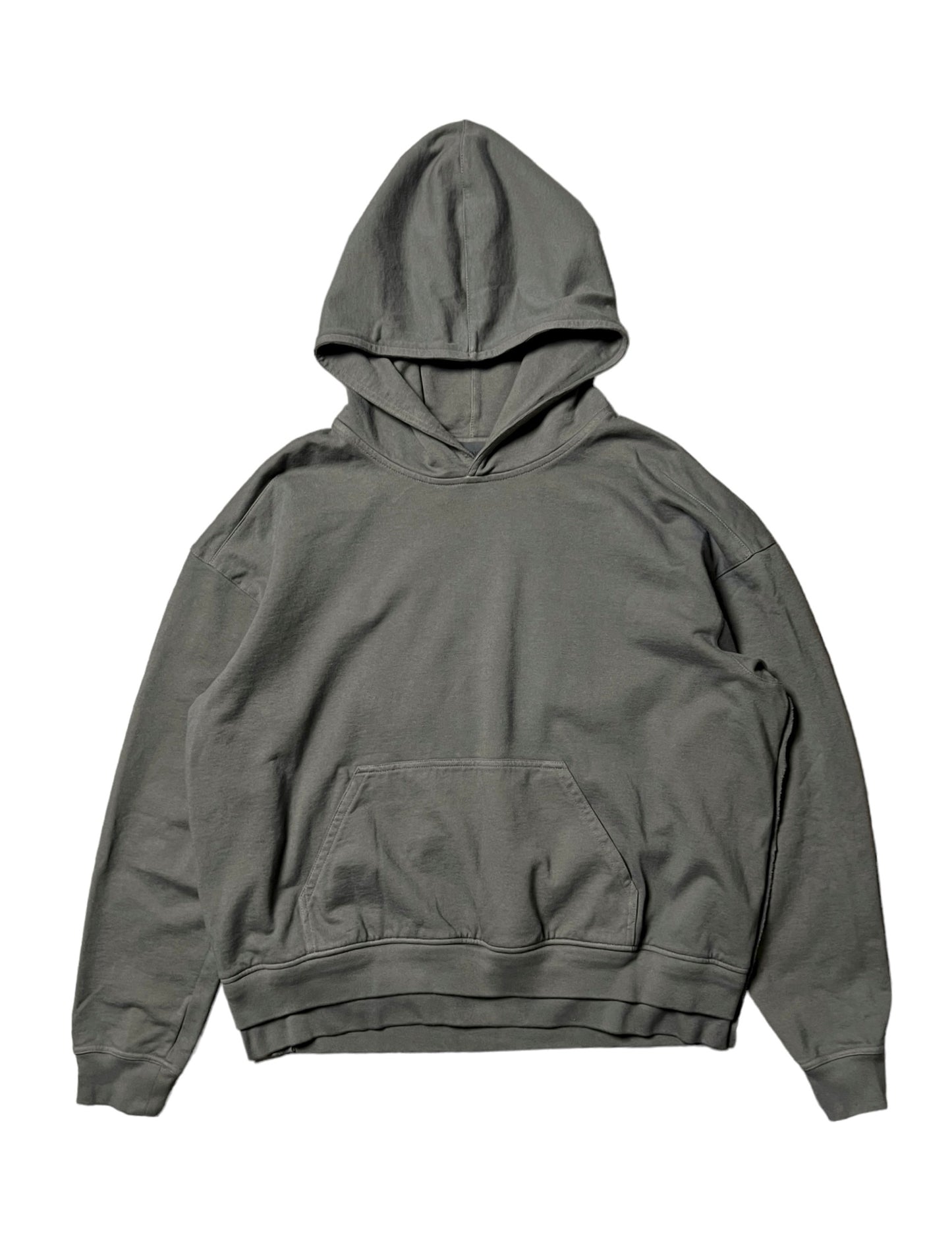 GARMENT DYED LOUNGE HOODIE in DULL GREY