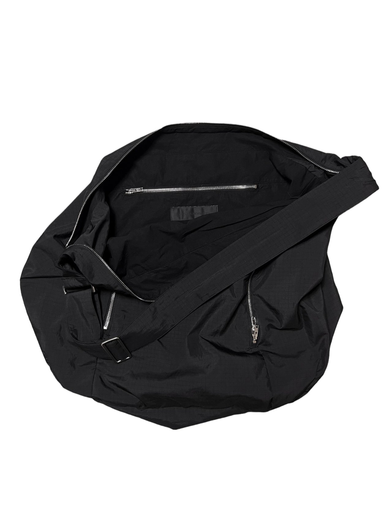 ARC TECHNICAL SHOULDER BAG in BLACK