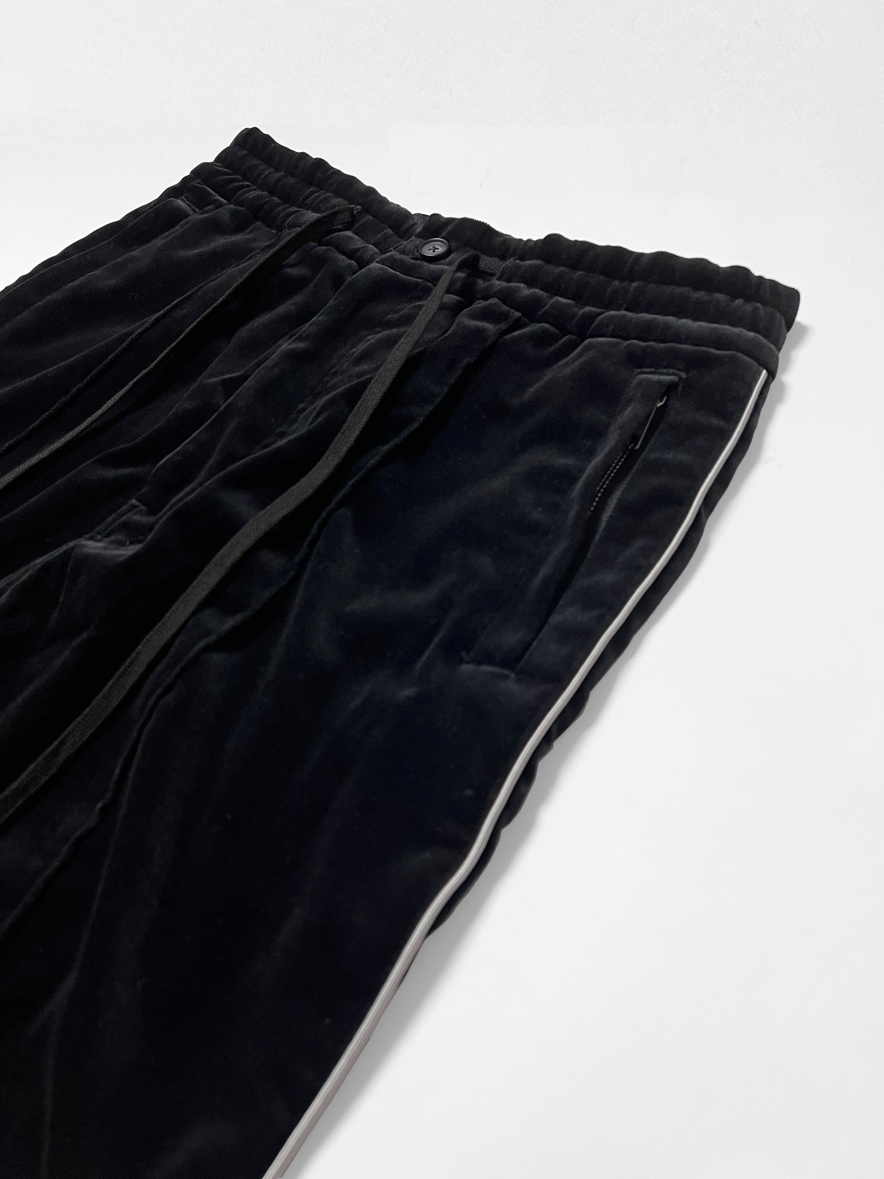 MIRA VELVET LOUNGE TROUSERS in BLACK / Hibiki Nakaminami • HIBIKI